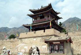 Baotou Meidai Lamasery Tower, Baotou Attractions, Baotou Travel Guide