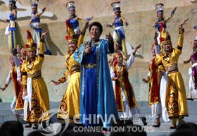 Mongolian People in Datong, Datong Travel Guide