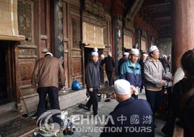 Hui People in Gansu, Gansu Travel Guide