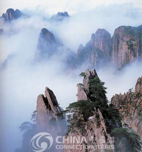 Huangshan Cloud Dispersing Pavilion, Huangshan Attractions,  Huangshan Travel Guide
