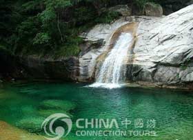 Huangshan Hot Spring, Huangshan Attractions,  Huangshan Travel Guide