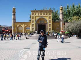 Id Kah Square - Kashgar Travel Guide