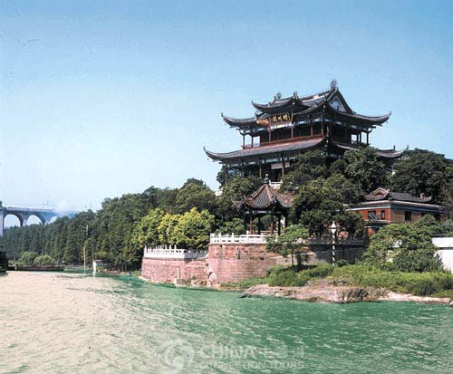 Qingchuan Pavilion - Wuhan Travel Guide