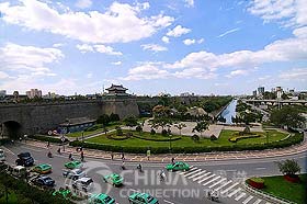 South Gate of Xian City Wall, Xian Attractions, Xian Travel Guide